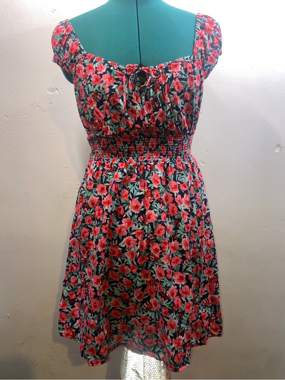 Old Navy Cottagecore Chintz Tomato Girl  Twee Floral Pink and Green Sun Dress